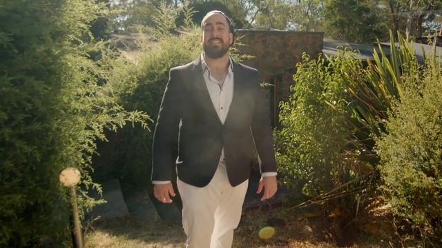 Real Estate Agents смотреть онлайн