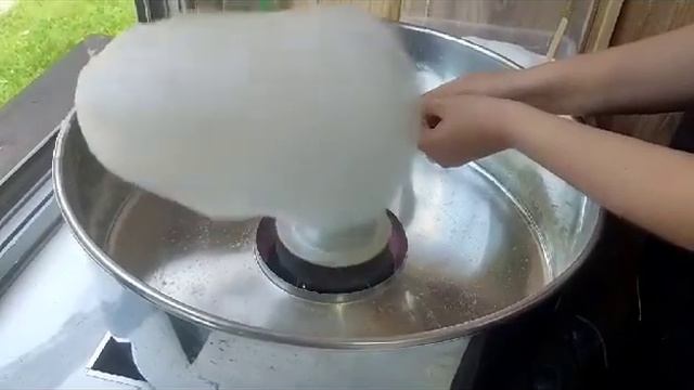 Аппарат для сахарной ваты CC-3702 Foodatlas Eco смотреть онлайн