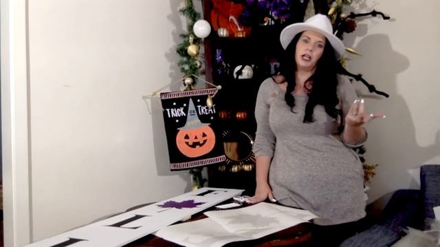 How to Make a Standing Holiday Sign with Oracal 851 Sparkling Glitter Metallic Film | EASY TUTORIAL смотреть онлайн