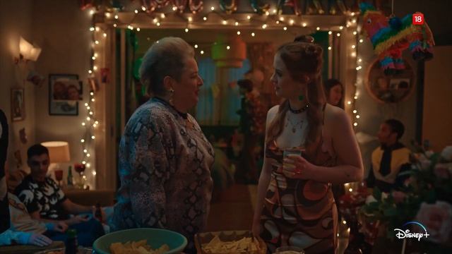 Extraordinary (Star/Disney+) - Tráiler español (HD) смотреть онлайн