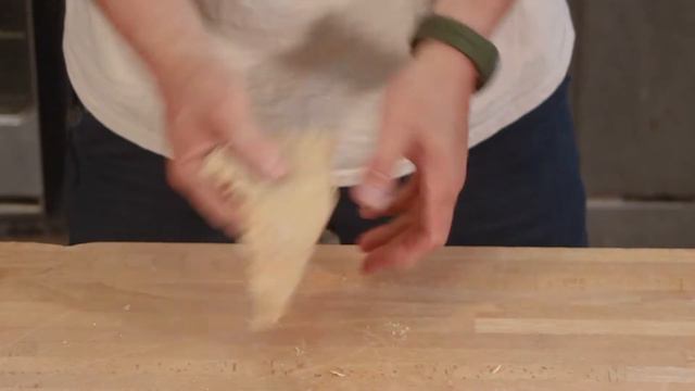 EASY, TWO (2) INGREDIENT, HOMEMADE DOG TREATS смотреть онлайн