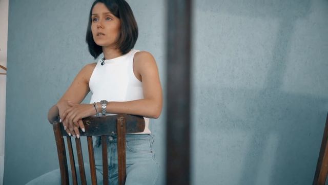 Стихи. Девушка читает стихи. Современные стихи. смотреть онлайн