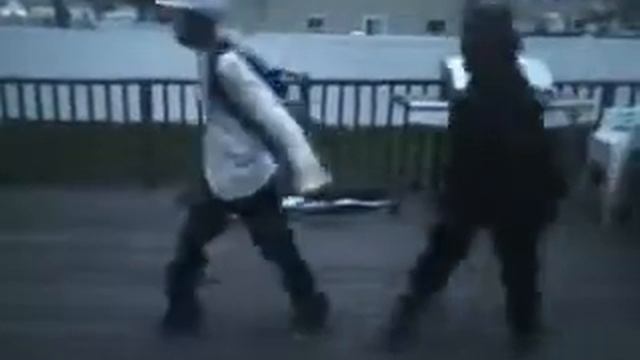 Bad Apple Dance Cover [BriBri and FX1] смотреть онлайн