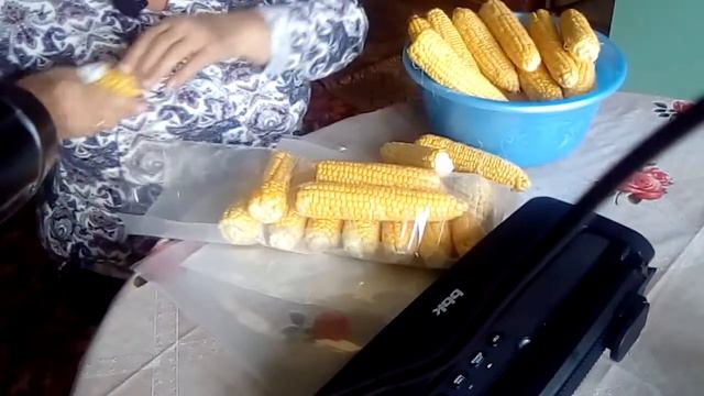 Замораживаю кукурузу на зиму смотреть онлайн