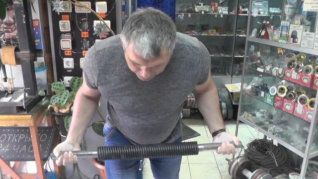 Анатольевич закрывает твистер Python 11mm с отступом от пружины 10см на три раза смотреть онлайн