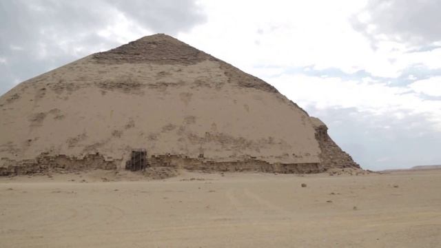 ЛАИ. Египет. Дахшур. Ломаная пирамида. Ноябрь 2014г (часть 2) смотреть онлайн