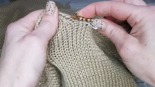 Определение середины V- образного выреза горловины. @knitted_dream_in смотреть онлайн