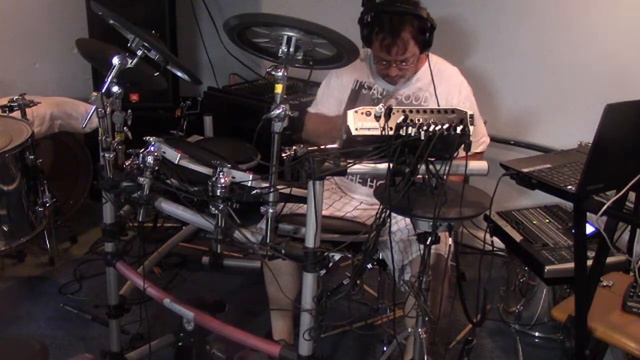 YAMAHA dtxtreme 2s with ADDICTIVE DRUM s смотреть онлайн