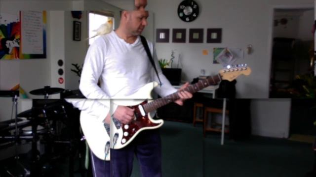 Fender Stratocaster Deluxe SSH 2007! смотреть онлайн
