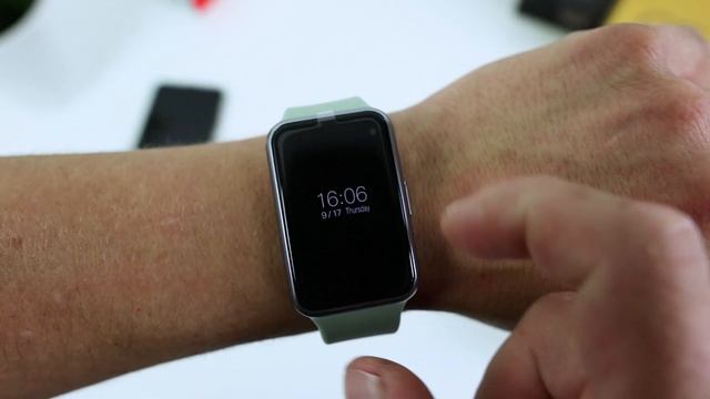 Huawei Watch Fit UNBOXING + PRVNÍ DOJMY смотреть онлайн
