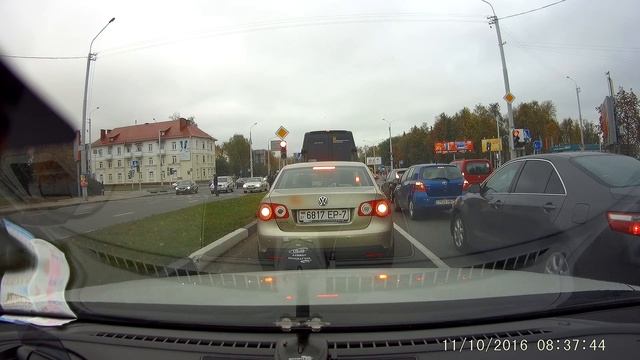 конфликт с пешеходом смотреть онлайн