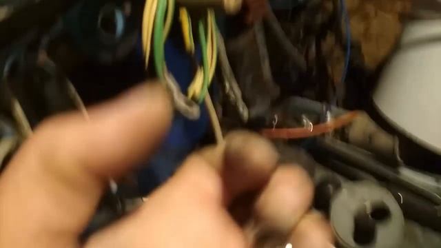 Почему загорается подсветка при нажатии на тормоз смотреть онлайн