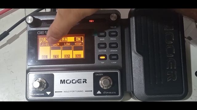 MOOER GE100 // Overdrive Whorship // Efeitos #3