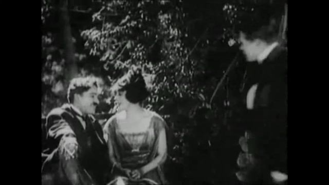 1914 Caught in a Cabaret смотреть онлайн