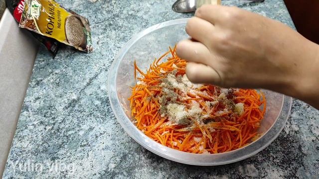 ПРИГОТОВИМ МОРКОВЬ ПО КОРЕЙСКИ