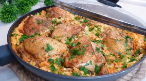 Сочная Курочка с рисом на сковороде. Что приготовить на Обед, на Ужин.
