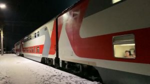 Отправление ЭП20-001 с фирменным двухэтажным поездом 003 Кисловодск-Москва. Ст. Минеральные Воды.