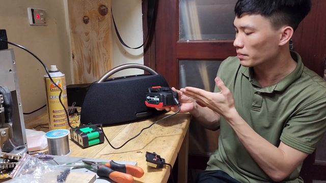 Bộ pin dự phòng và sạc ngoài cho loa harman kardon go + play dung lượng 20.000-25.000mAh смотреть онлайн