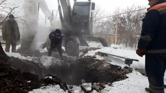 ЭКСКАВАТОР RM TEREX EK-14,Работаю на порыве теплотрассы в Рождественский Сочельник. смотреть онлайн