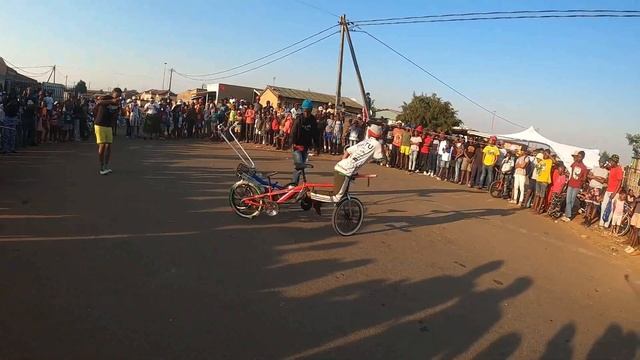 Magesh vs Skopo and mzwakhe, spinning bike battle, who won? смотреть онлайн