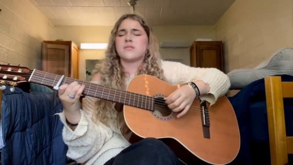 Микелла Абрамова 🎸🎶 #гитара #кавер #mikella