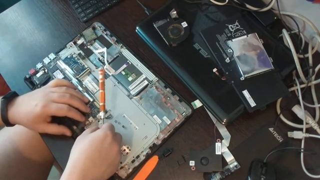 как поменять клавиатуру на HP ENVY 6-1031er смотреть онлайн