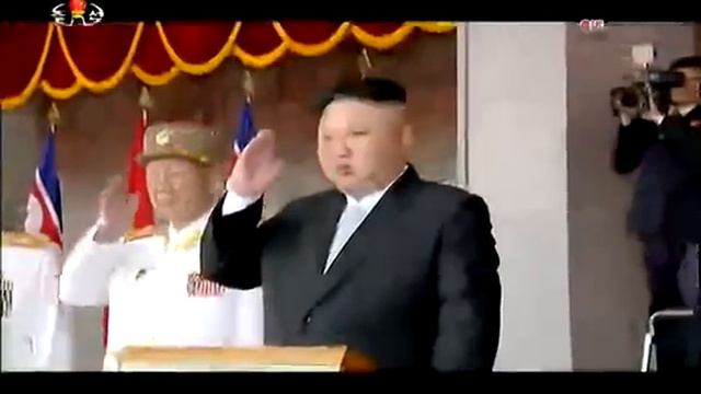 Военный парад в КНДР в честь 105-летия Ким Ир Сена смотреть онлайн