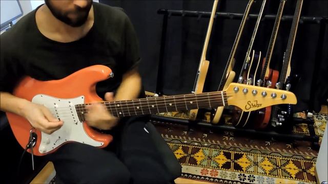 Suhr Classic Antique Fiesta Red Strat SSS Demo - ML Pickups смотреть онлайн