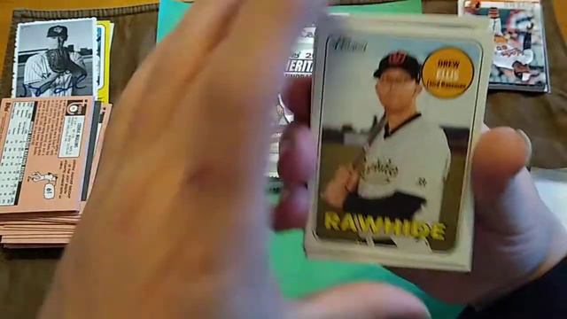 2018 TOPPS HERITAGE MINORS HOBBY смотреть онлайн