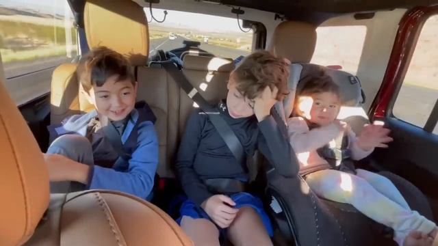 Goodbye Tesla, Hello Jeep Wrangler 4Xe смотреть онлайн
