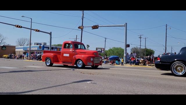 parts 13 and 14. Rio Grande Valley Livestock Show parade in Mercedes, Texas. смотреть онлайн