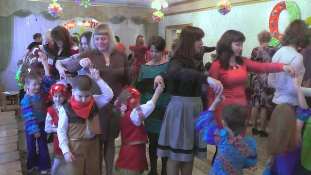 Вход на утренник 8 Марта 2015 в старшей группе.Муз. рук. Максюта Г. В. смотреть онлайн