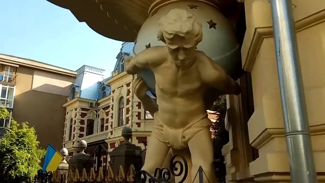Дом с Атлантами в Одессе (достопримечательность и история) смотреть онлайн