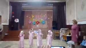 мы веселые матрешки. танец в саду