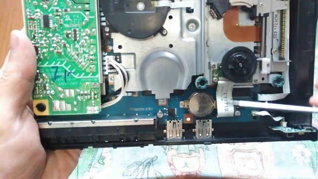 ИНСТРУКЦИЯ ПО РАЗБОРКЕ PS2 SLIM смотреть онлайн
