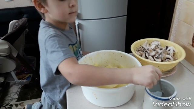 Курица в духовке с грибами и картошкой | ПП рецепты | Готовим с детками смотреть онлайн