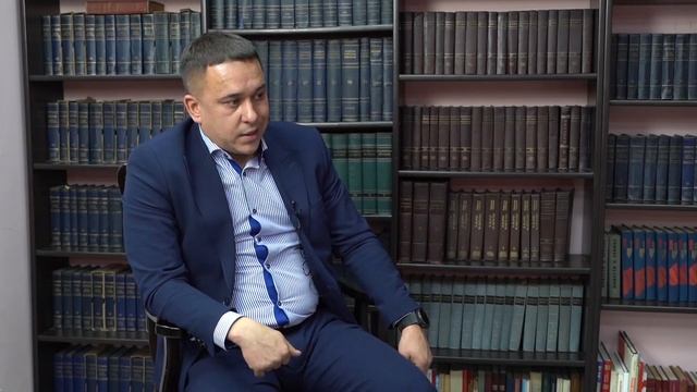 Айрат Гибатдинов о вере, зарплате и татарских обедах смотреть онлайн