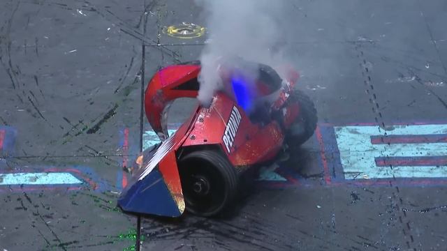 ONE OF THE STRANGEST FIGHTS WE'VE EVER SEEN! | BattleBots