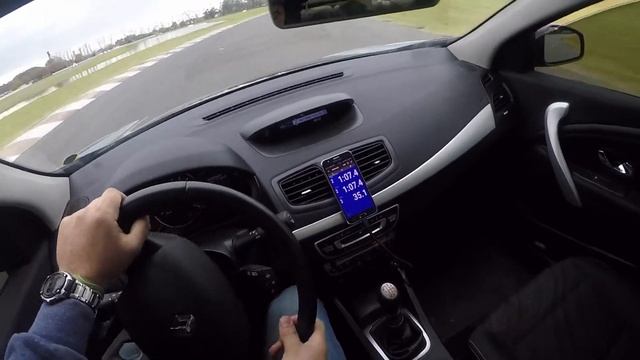 Renault Fluence 2.0 Track SDA Roque Perez смотреть онлайн