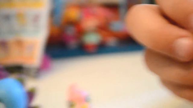 Поёт как живая♥ Распаковка Птички и LPS фигурок. смотреть онлайн