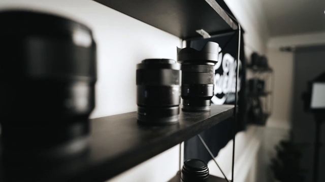 The BEST VALUE Camera for YouTube?! - Sony ZV1 Review смотреть онлайн