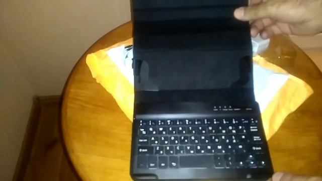 Чехол с Клавиатурой для Планшета и двойная Зарядка USB(2.1А и 1.0А) смотреть онлайн