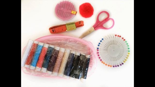 Компактный набор для шитья в прозрачной сумочке, 17х9х3 см смотреть онлайн