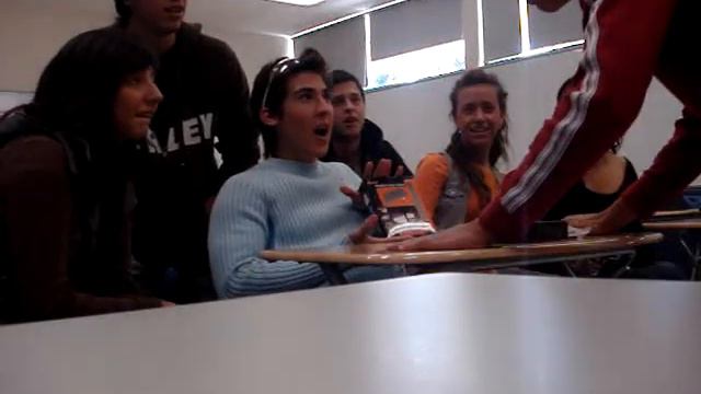 CLASE LIN ( NOTE TAKER ) смотреть онлайн