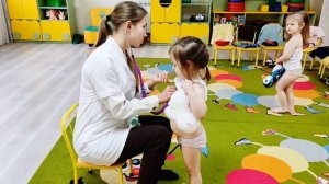 Молодёжная (младшая группа). Осмотр врача.