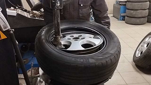 Как разобрать колесо на камере