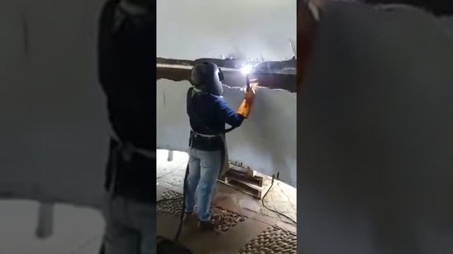 MAQUINA DE SOLDAR  BLUE 86 MASTER 250 HF  TIG