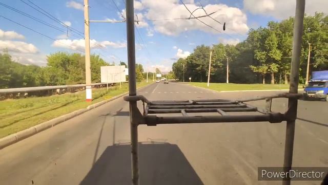 Вид из заднего окна троллейбуса следующего через промзону/троллейбусный маршрут #10"ГТС-Есенина" смотреть онлайн