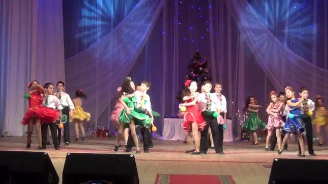 «Карнавал» - танец в латиноамериканских ритмах. смотреть онлайн