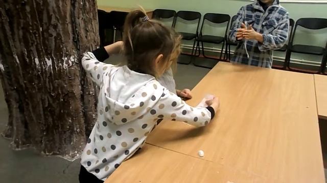 Пейп-арт. Изготовление жгутиков из салфетки. смотреть онлайн